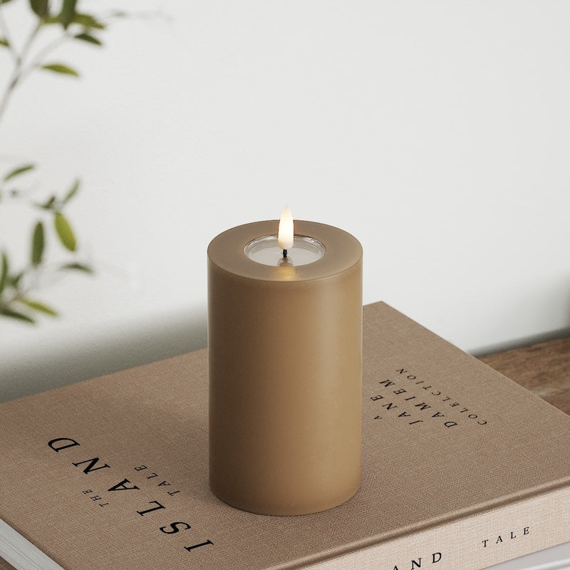 Deluxe Homeart LED Candela a pilastro Ø7,5x12,5 cm Caramello