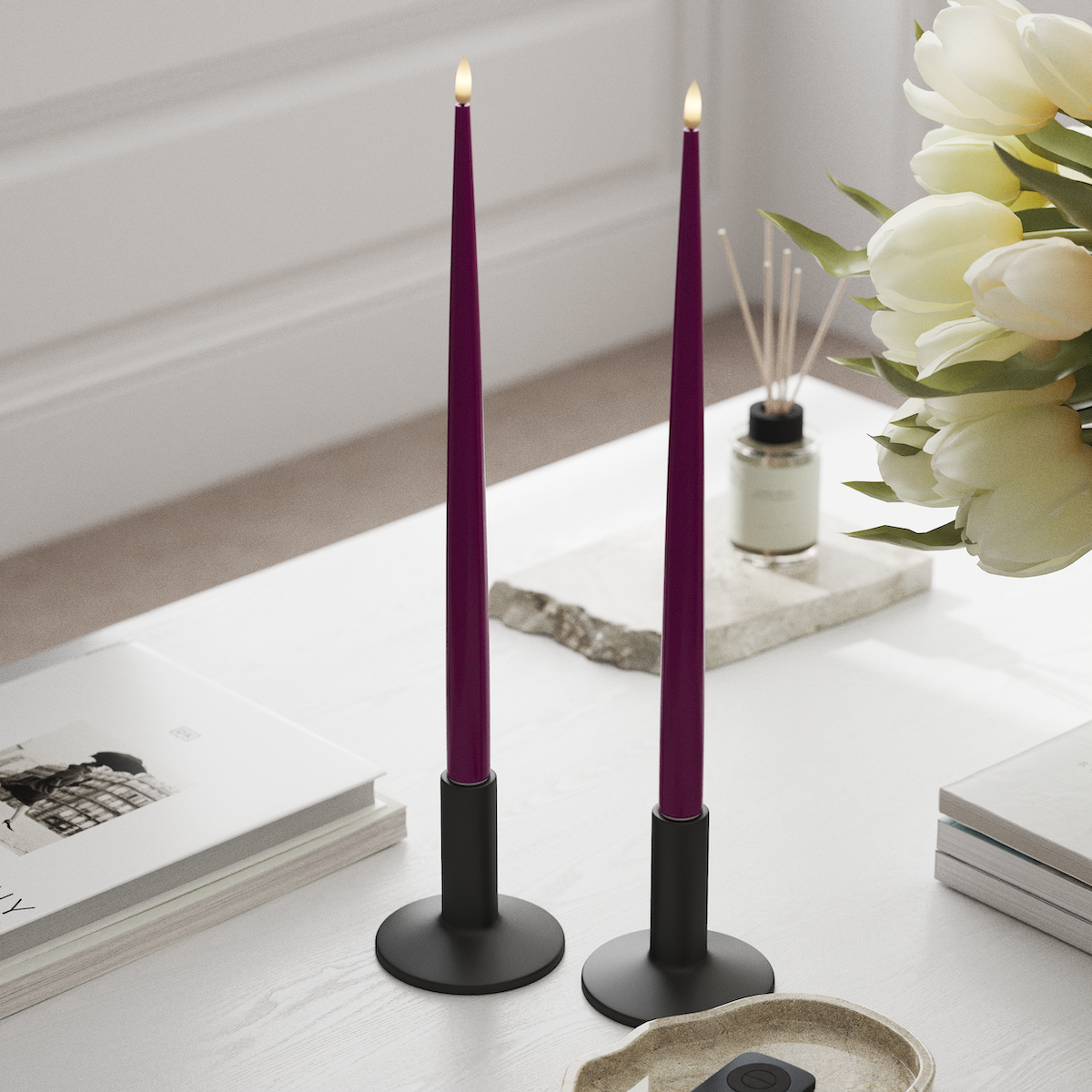 Deluxe Homeart LED Kertelys med Lak, 2 stk 38 cm Violet LED kertelys 1