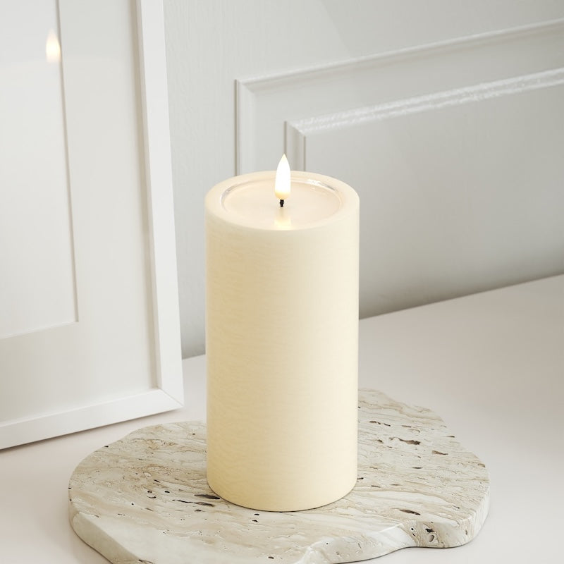 Unique Candles Unique LED Bloklys D 7,5 x 15 cm Cream